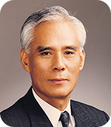 9대 기관장 강웅기 박사 사진